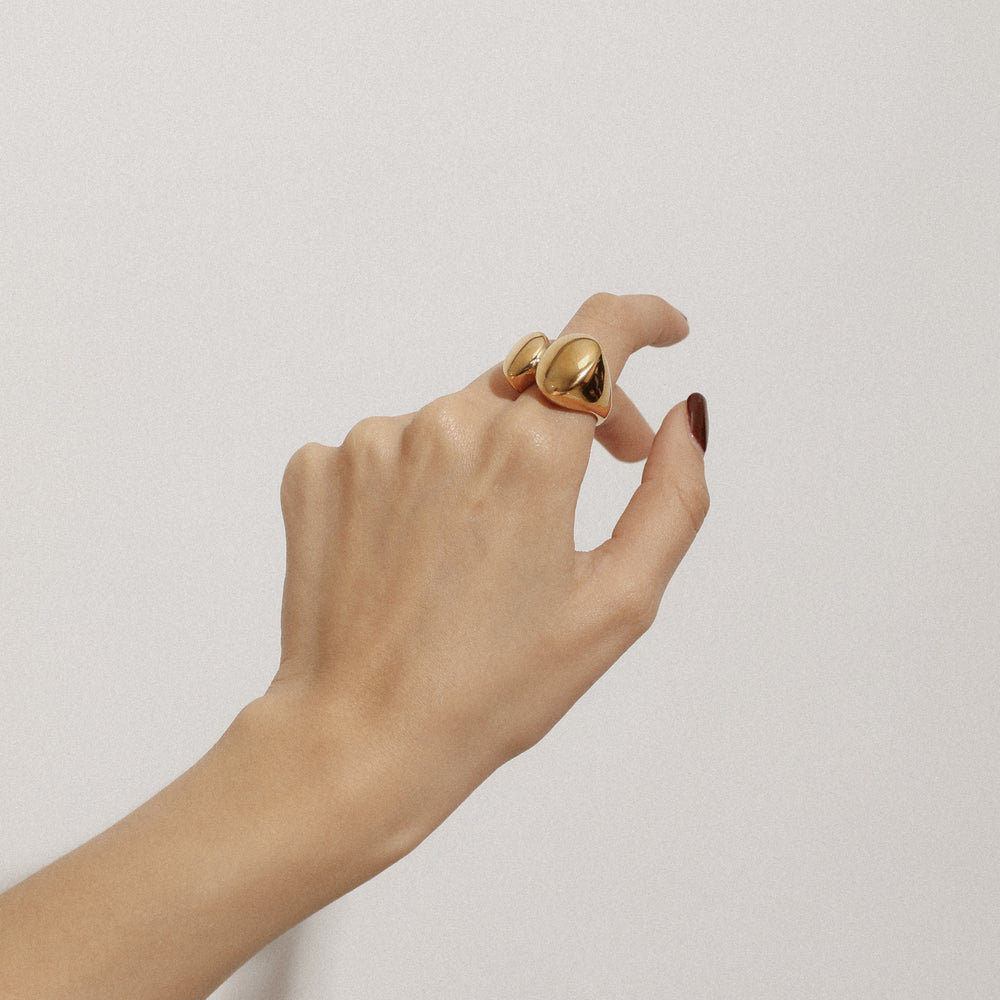 Nia Ring