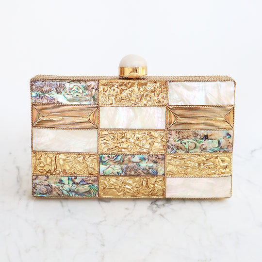 Ampa Clutch